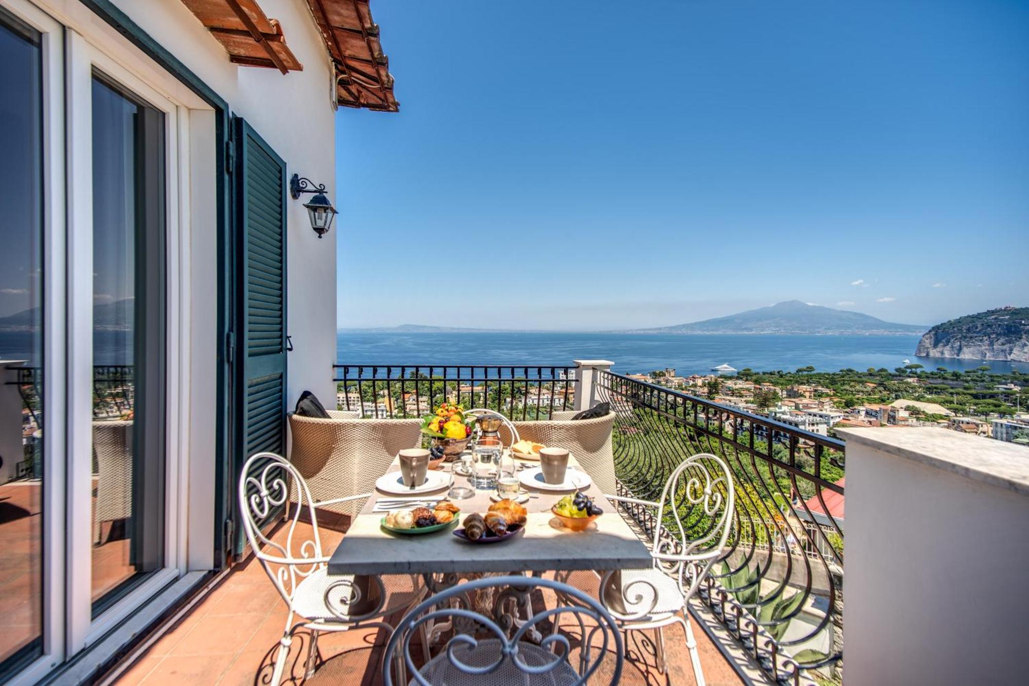 M Suites Sorrento Exterior foto