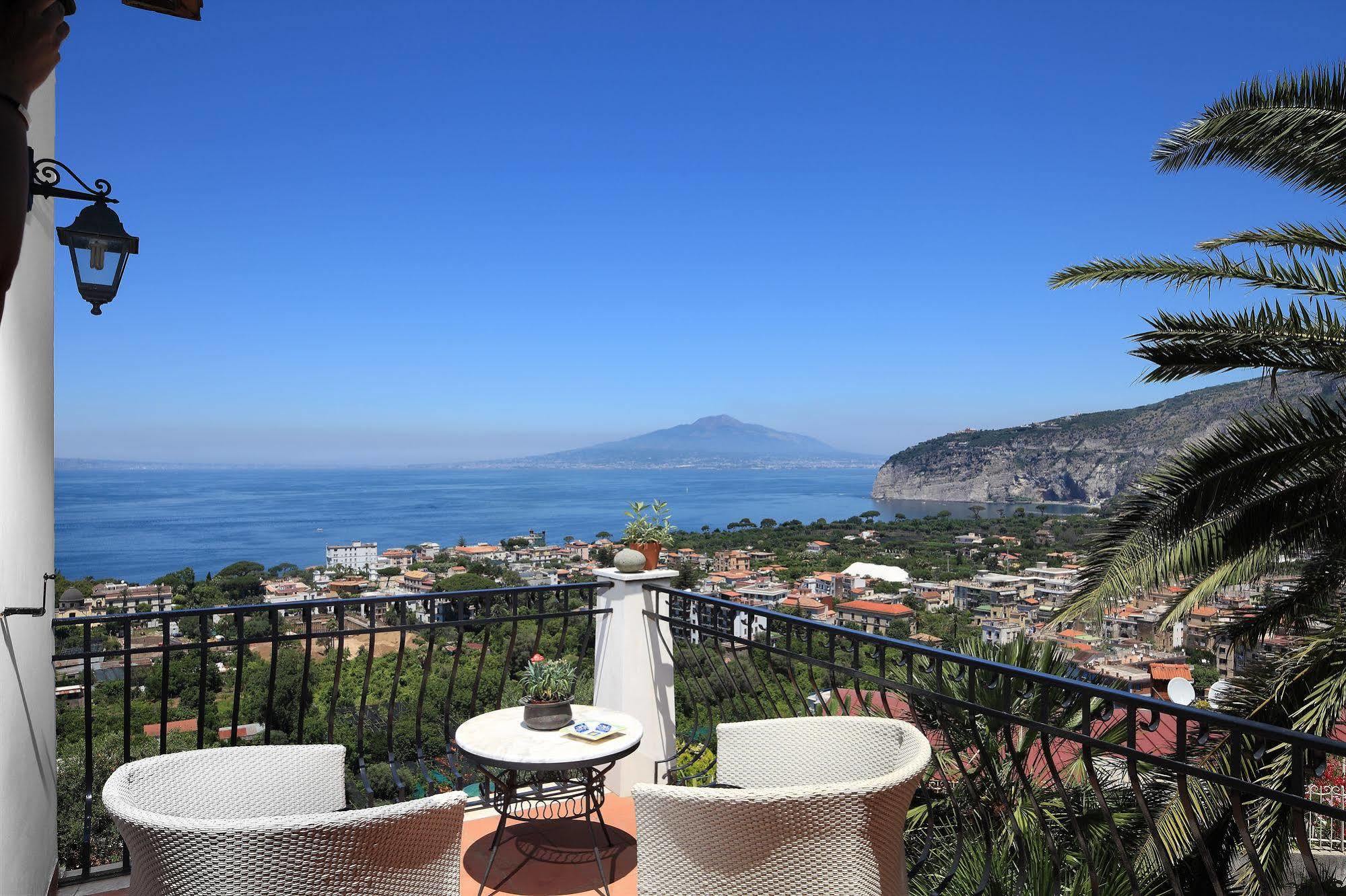 M Suites Sorrento Exterior foto